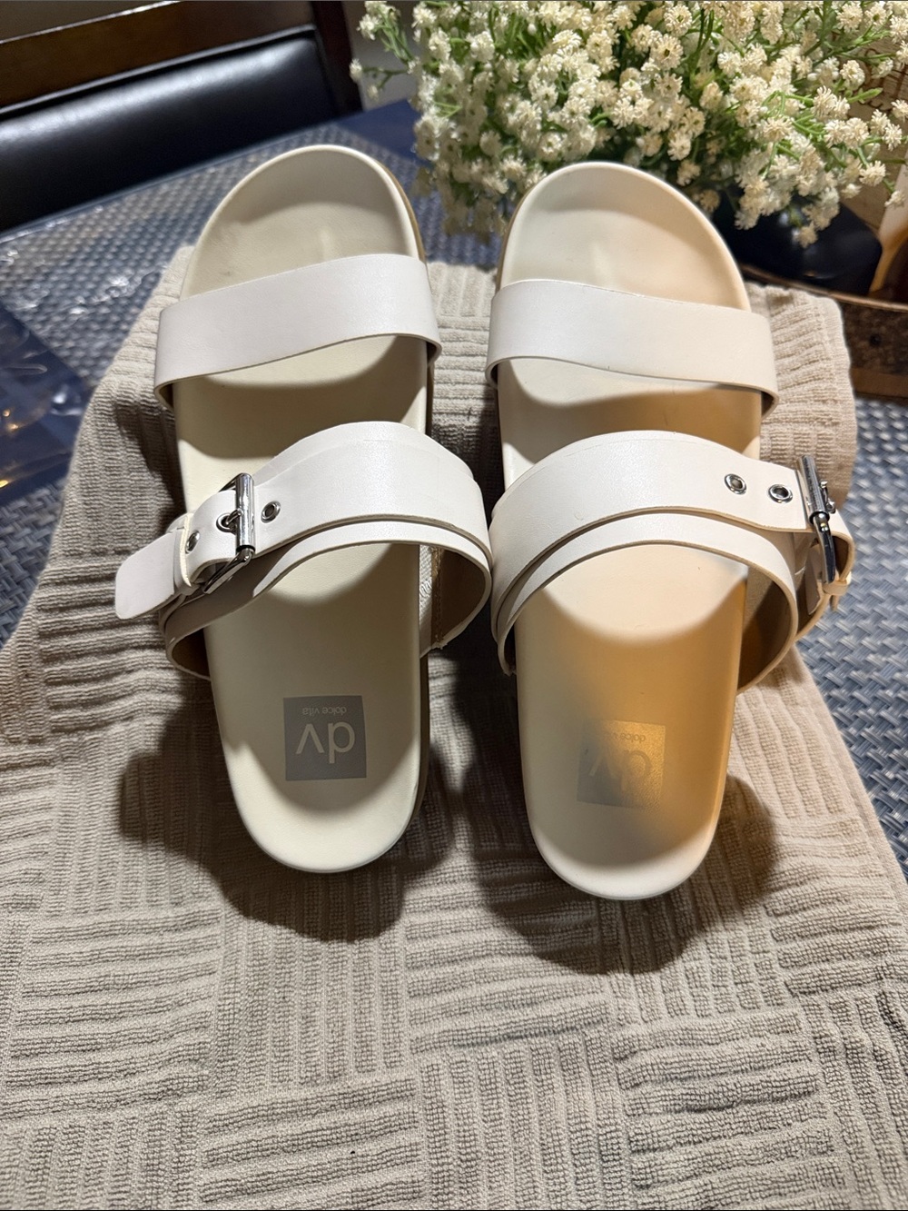 DV by Dolce Vita White Double-Strap Buckle Slide Sandals